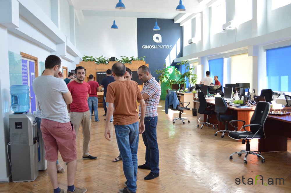 Scrum Meeting Գինոսիում